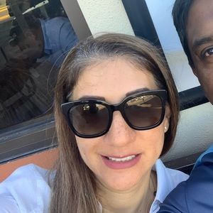 Meet your Posher, Sonia